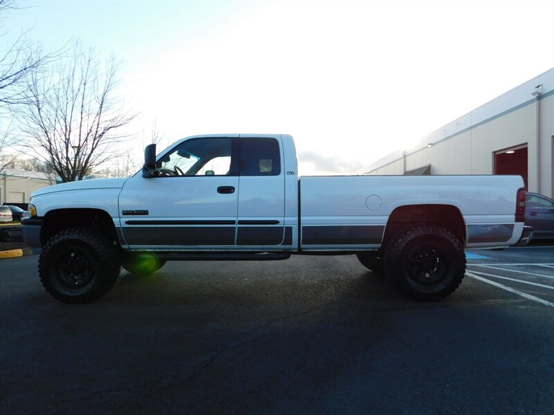 2002 Dodge Ram 2500 SLT 4dr  / 6-SPEED /4X4 5.9L Cummins Diesel LIFTED   - Photo 3 - Portland, OR 97217