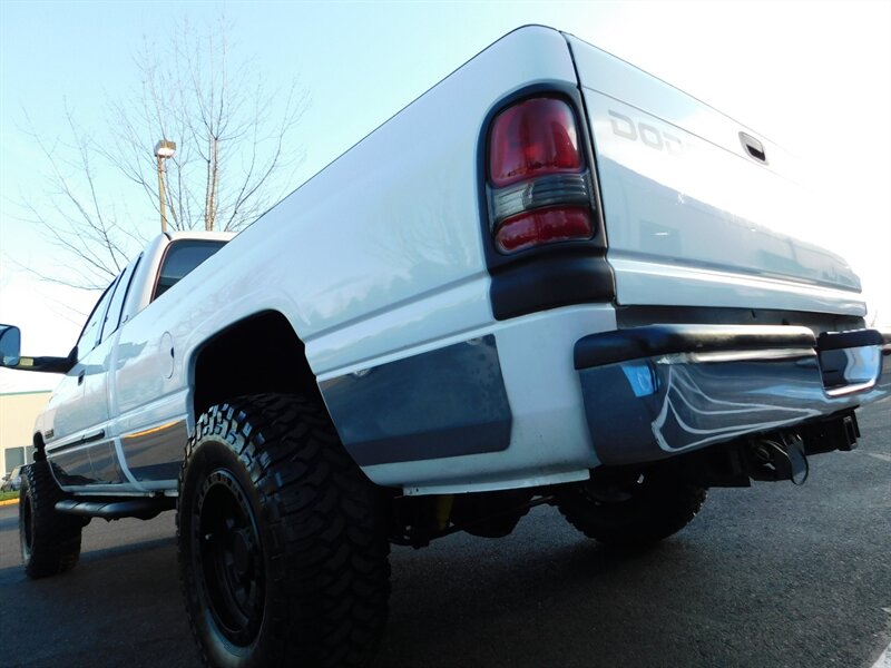 2002 Dodge Ram 2500 SLT 4dr  / 6-SPEED /4X4 5.9L Cummins Diesel LIFTED   - Photo 38 - Portland, OR 97217