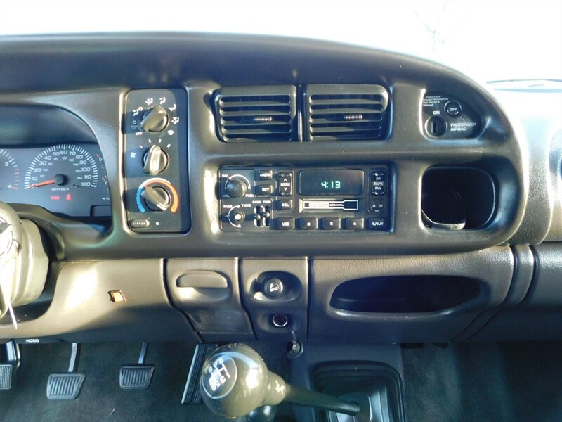 2002 Dodge Ram 2500 SLT 4dr  / 6-SPEED /4X4 5.9L Cummins Diesel LIFTED   - Photo 15 - Portland, OR 97217