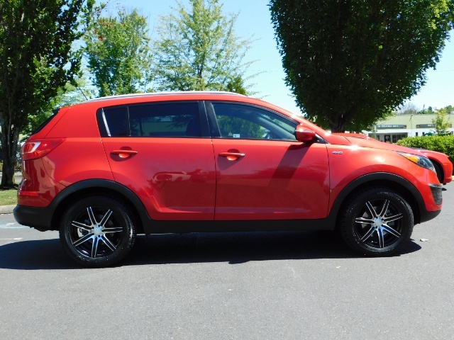 2012 Kia Sportage LX / AWD / Sport Utility / Navigation / Backup cam - Photo 4 - Portland, OR 97217