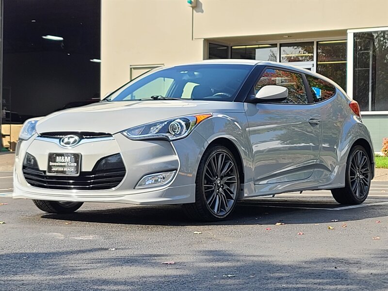 2013 Hyundai Veloster RE MIX Coupe / 4-Cyl 1.6L / Dual Clutch / Sport  / Paddle Shifters / 2-Owner / Rare Color - Photo 1 - Portland, OR 97217