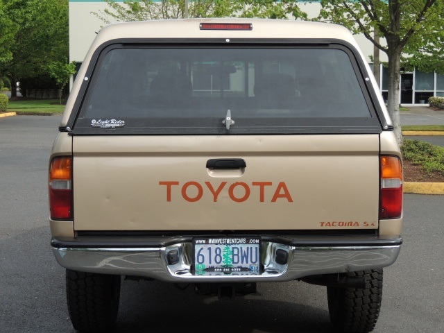 1995 Toyota Tacoma 4X4 / 5-SPEED MANUAL / 4Cyl