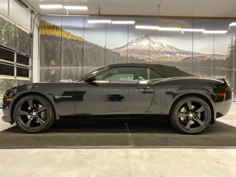 2011 Chevrolet Camaro SS Convertible 2SS/ 6.2L V8 / 6-SPEED/ 32,000 MILE  / Leather & Heated Seats / - Photo 3 - Gladstone, OR 97027