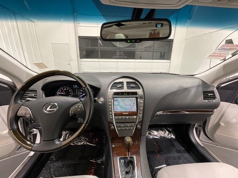 2010 Lexus ES 350 Luxury Sedan / V6 / 1-OWNER / 104,000 MILES  / Navigation & Backup Camera - Photo 42 - Gladstone, OR 97027