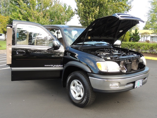 2000 Toyota Tundra SR5 Acces Cab / 4X4 / 4.7L V8 / TRD Off-Road Pkg   - Photo 16 - Portland, OR 97217