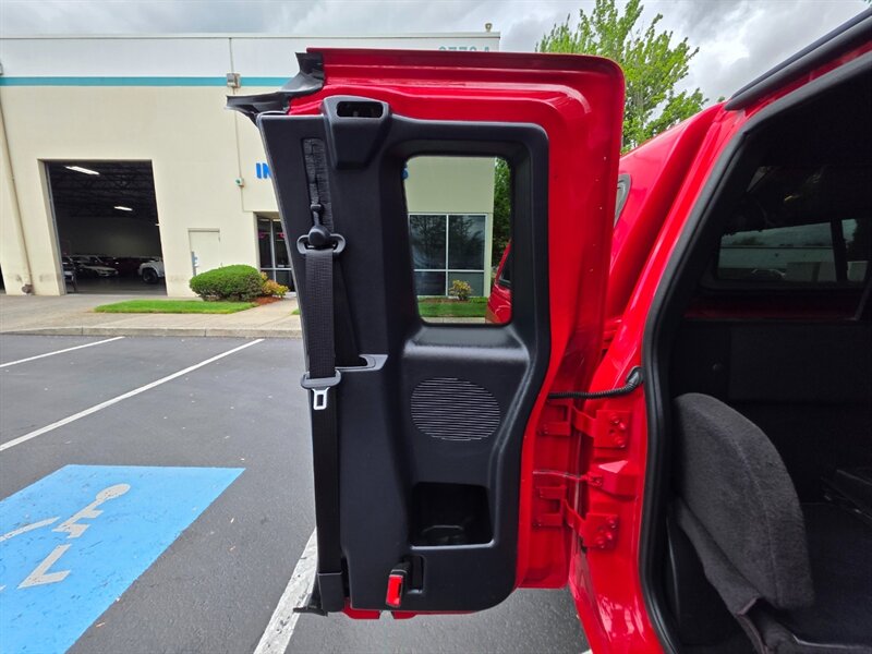 2005 Ford Ranger FX4 Level II 4-Door V6 Leather Canopy Rear Seats / 4.0L / OREGON TRUCK / Excellent Condition - Photo 35 - Portland, OR 97217