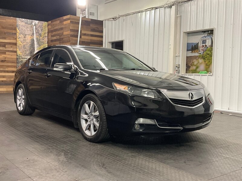 2012 Acura TL w/Tech Pkg / Leather Heated / Navigation / Camera   - Photo 2 - Gladstone, OR 97027