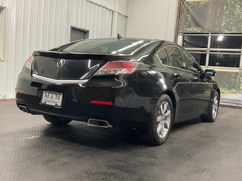 2012 Acura TL w/Tech Pkg / Leather Heated / Navigation / Camera   - Photo 8 - Gladstone, OR 97027