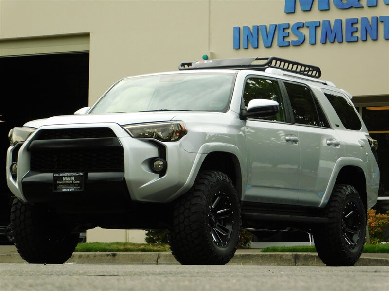 2018 Toyota 4Runner SR5 / 4x4 / 1_Owner / NEW Wheels+Mud Tires / LIFTD   - Photo 50 - Portland, OR 97217