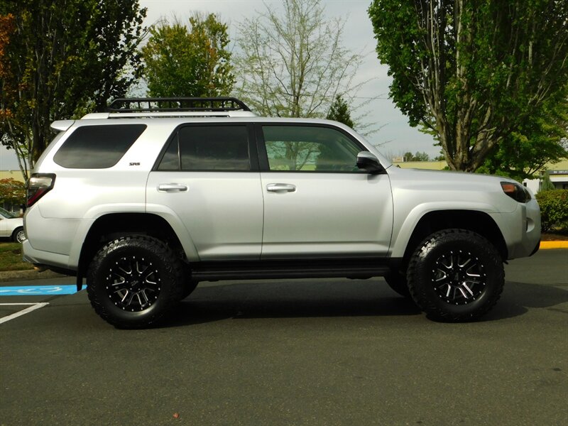 2018 Toyota 4Runner SR5 / 4x4 / 1_Owner / NEW Wheels+Mud Tires / LIFTD   - Photo 4 - Portland, OR 97217