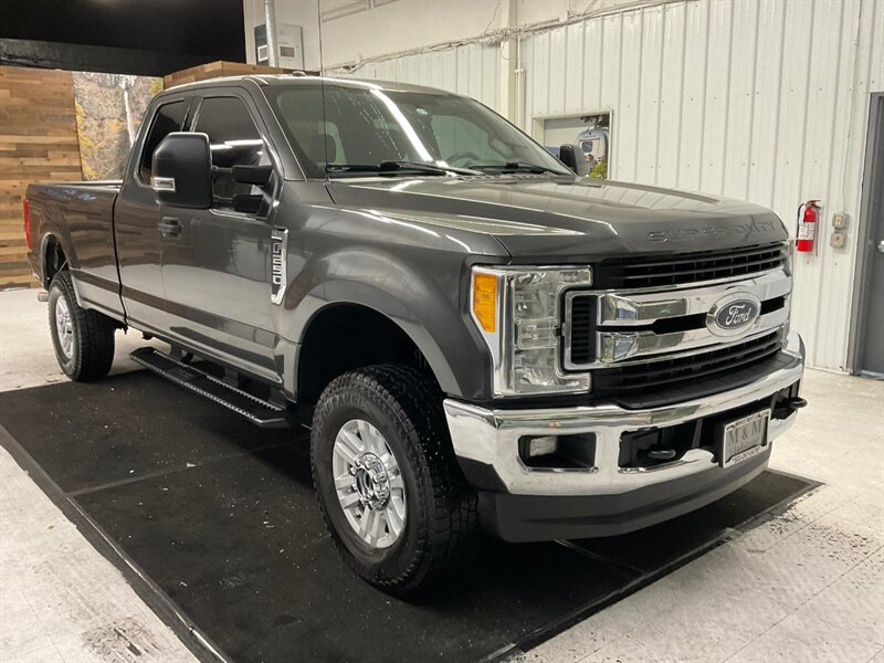 2017 Ford F-250 XLT SuperCab 4X4 / 6.2L V8 / LONG BED / 88K MILES  / Backup Camera / Towing Package / LOCAL RUST FREE - Photo 2 - Gladstone, OR 97027