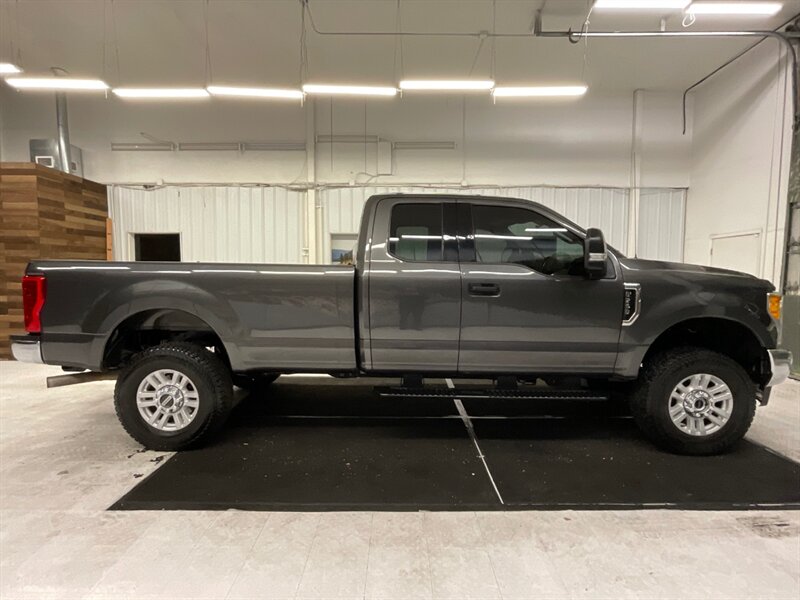 2017 Ford F-250 XLT SuperCab 4X4 / 6.2L V8 / LONG BED / 88K MILES  / Backup Camera / Towing Package / LOCAL RUST FREE - Photo 4 - Gladstone, OR 97027