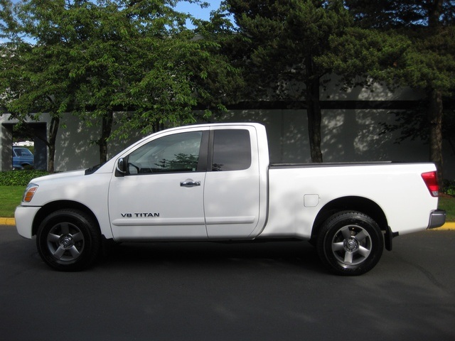 2005 Nissan Titan SE 4X4 King Cab 4-Door / V8 / White / Mint !!   - Photo 3 - Portland, OR 97217