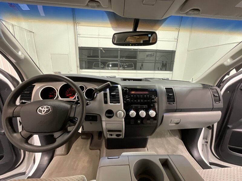2007 Toyota Tundra SR5 Regular Cab / 4.7L V8 / LONG BED / ZERO RUST / LOCAL OREGON TRUCK / CUSTOM FRONT BUMPER with WINCH - Photo 34 - Gladstone, OR 97027