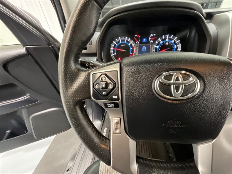 2018 Toyota 4Runner SR5 4X4 / V6 / THIRD ROW SEAT / 39K MILES  / 1-OWNER LOCAL - Photo 59 - Gladstone, OR 97027