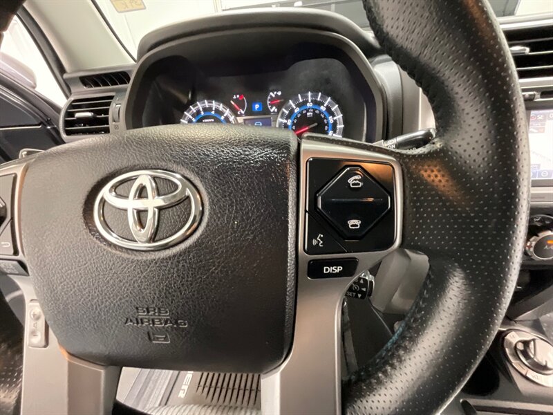 2018 Toyota 4Runner SR5 4X4 / V6 / THIRD ROW SEAT / 39K MILES  / 1-OWNER LOCAL - Photo 60 - Gladstone, OR 97027