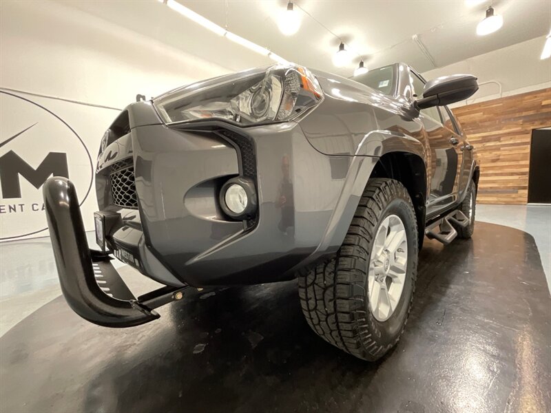 2018 Toyota 4Runner SR5 4X4 / V6 / THIRD ROW SEAT / 39K MILES  / 1-OWNER LOCAL - Photo 38 - Gladstone, OR 97027