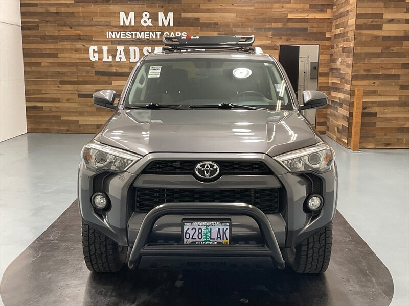 2018 Toyota 4Runner SR5 4X4 / V6 / THIRD ROW SEAT / 39K MILES  / 1-OWNER LOCAL - Photo 6 - Gladstone, OR 97027