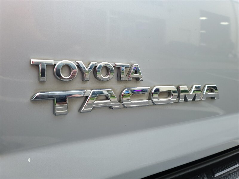 2012 Toyota Tacoma V6  / Local Oregon Truck / No Rust / Mint Condition / Super LOW Miles - Photo 44 - Portland, OR 97217