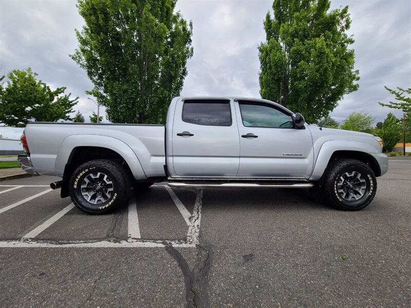 2012 Toyota Tacoma V6  / Local Oregon Truck / No Rust / Mint Condition / Super LOW Miles - Photo 4 - Portland, OR 97217