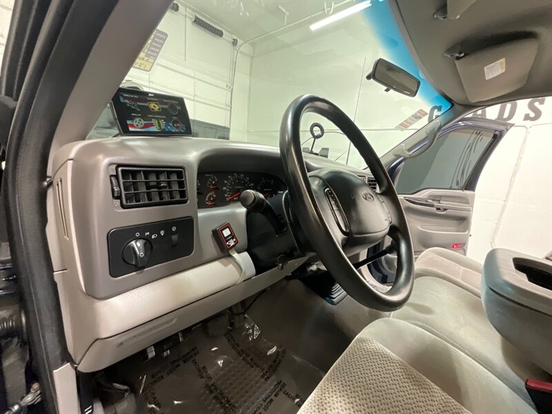 2001 Ford F-250 XLT Super Cab 4X4 / 7.3L DIESEL / 6-SPEED MANUAL / LONG BED / BRAND NEW TIRES / LOCAL TRUCK w. ZERO RUST - Photo 34 - Gladstone, OR 97027