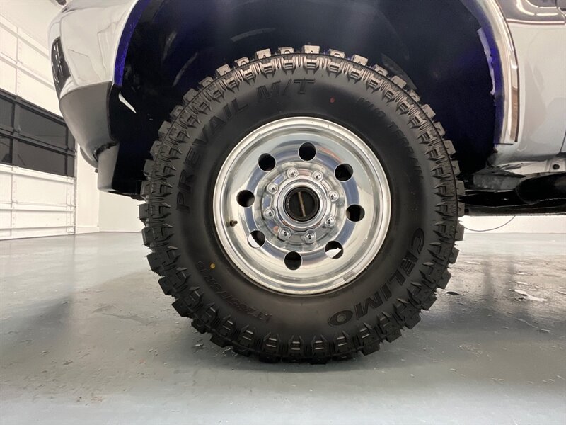 2001 Ford F-250 XLT Super Cab 4X4 / 7.3L DIESEL / 6-SPEED MANUAL / LONG BED / BRAND NEW TIRES / LOCAL TRUCK w. ZERO RUST - Photo 23 - Gladstone, OR 97027