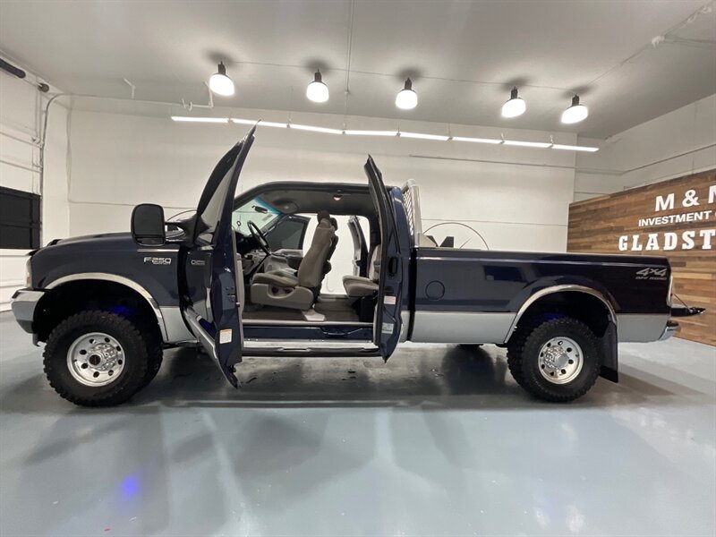 2001 Ford F-250 XLT Super Cab 4X4 / 7.3L DIESEL / 6-SPEED MANUAL / LONG BED / BRAND NEW TIRES / LOCAL TRUCK w. ZERO RUST - Photo 12 - Gladstone, OR 97027
