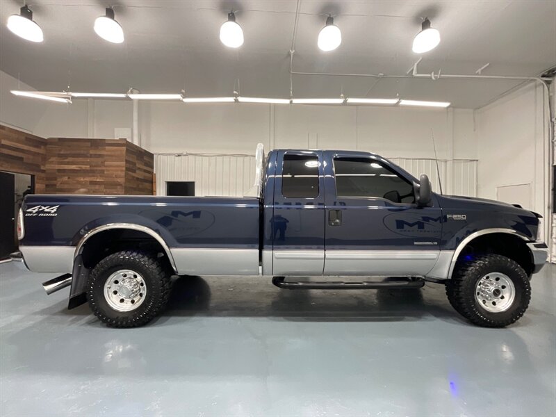 2001 Ford F-250 XLT Super Cab 4X4 / 7.3L DIESEL / 6-SPEED MANUAL / LONG BED / BRAND NEW TIRES / LOCAL TRUCK w. ZERO RUST - Photo 4 - Gladstone, OR 97027