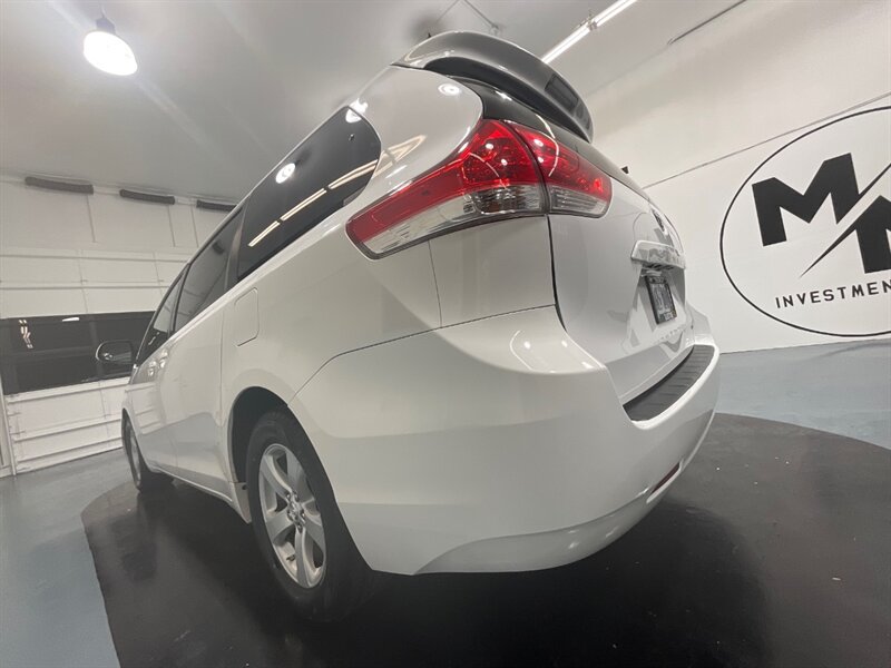 2012 Toyota Sienna LE 8-Passenger / Leather / Local VAN / Clean  / RUST FREE / EXL COND - Photo 41 - Gladstone, OR 97027