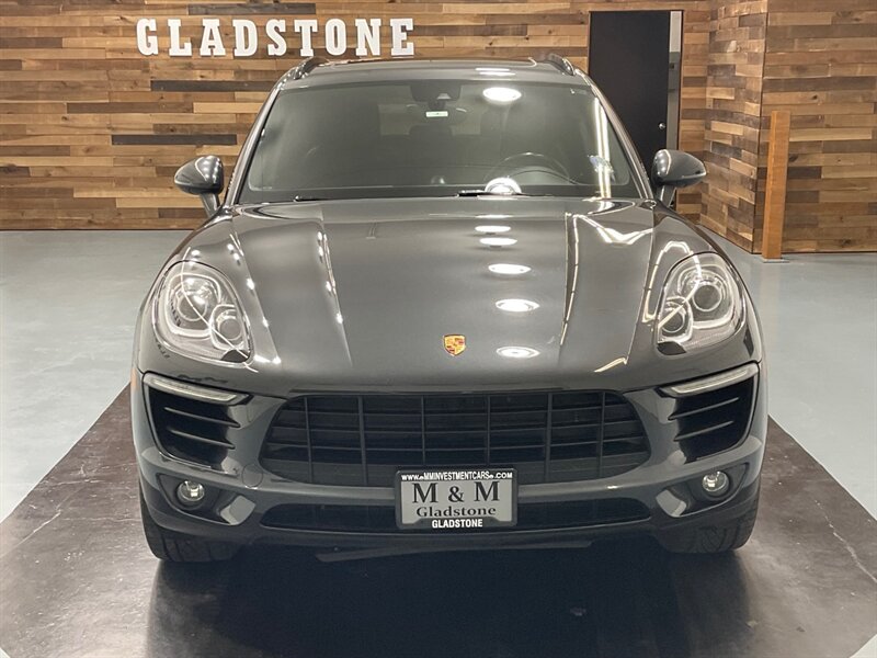 2018 Porsche Macan AWD / Sport Chrono Pkg / Pano Roof / 80K Miles  / Sport Chrono Pkg - Photo 6 - Gladstone, OR 97027