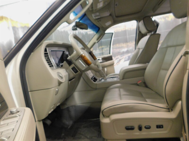 2007 Lincoln Navigator Ultimate Sport Utili   - Photo 10 - Gladstone, OR 97027