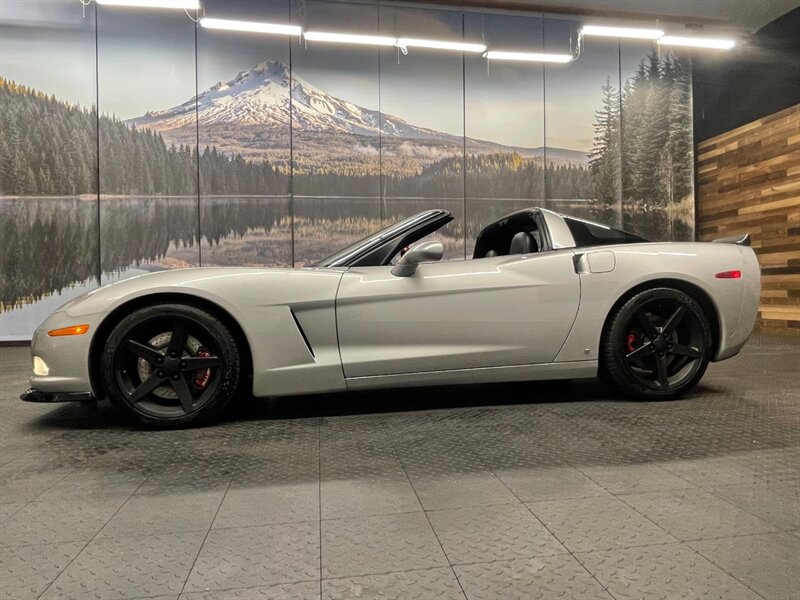 2007 Chevrolet Corvette Coupe 2Dr / Glass Ro   - Photo 5 - Gladstone, OR 97027