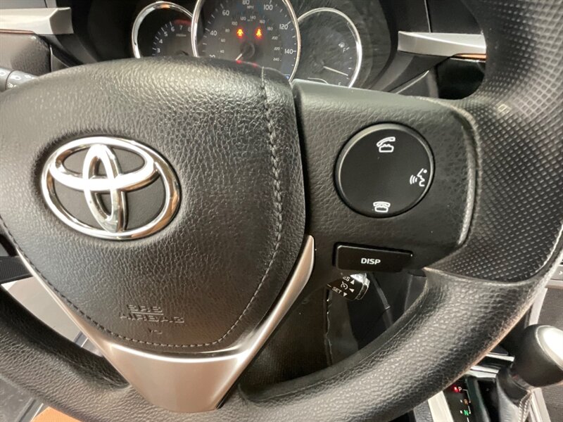 2016 Toyota Corolla LE Sedan / 4Cyl / 1-OWNER / Backup Camera  / Excel Cond - Photo 37 - Gladstone, OR 97027