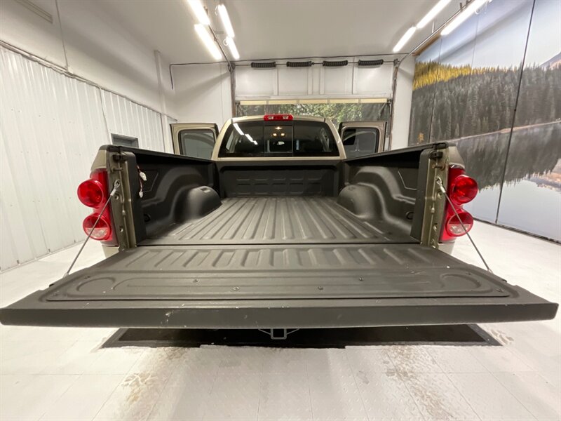 2008 Dodge Ram 2500 SLT Quad Cab 4X4 / 6.7L DIESEL / BRAND NEW TIRES  / LOCAL OREGON TRUCK / RUST FREE / 141,000 MILES - Photo 22 - Gladstone, OR 97027