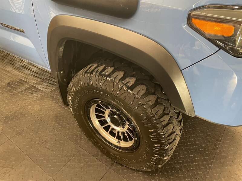 2019 Toyota Tacoma TRD Off-Road 4x4 / 6   - Photo 27 - Gladstone, OR 97027