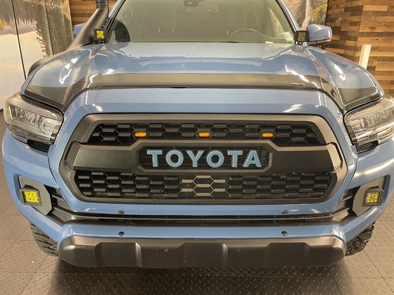 2019 Toyota Tacoma TRD Off-Road 4x4 / 6   - Photo 10 - Gladstone, OR 97027