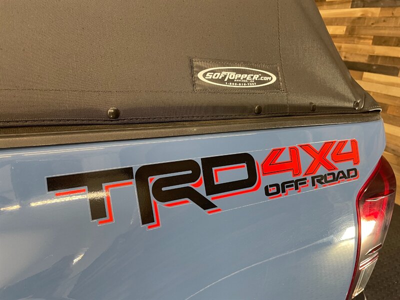 2019 Toyota Tacoma TRD Off-Road 4x4 / 6   - Photo 17 - Gladstone, OR 97027