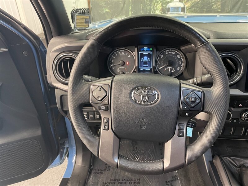 2019 Toyota Tacoma TRD Off-Road 4x4 / 6   - Photo 31 - Gladstone, OR 97027