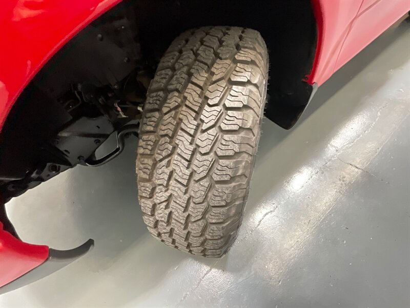 2003 Ford F-150 XL Regular Cab Flareside / 4.2L V6 / ZERO RUST / Towing Pkg / 2Dr Standard Cab / LOW MILES - Photo 25 - Gladstone, OR 97027