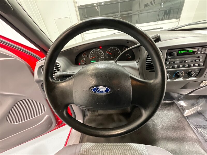 2003 Ford F-150 XL Regular Cab Flareside / 4.2L V6 / ZERO RUST / Towing Pkg / 2Dr Standard Cab / LOW MILES - Photo 18 - Gladstone, OR 97027