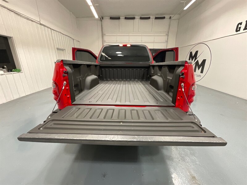 2003 Ford F-150 XL Regular Cab Flareside / 4.2L V6 / ZERO RUST / Towing Pkg / 2Dr Standard Cab / LOW MILES - Photo 10 - Gladstone, OR 97027