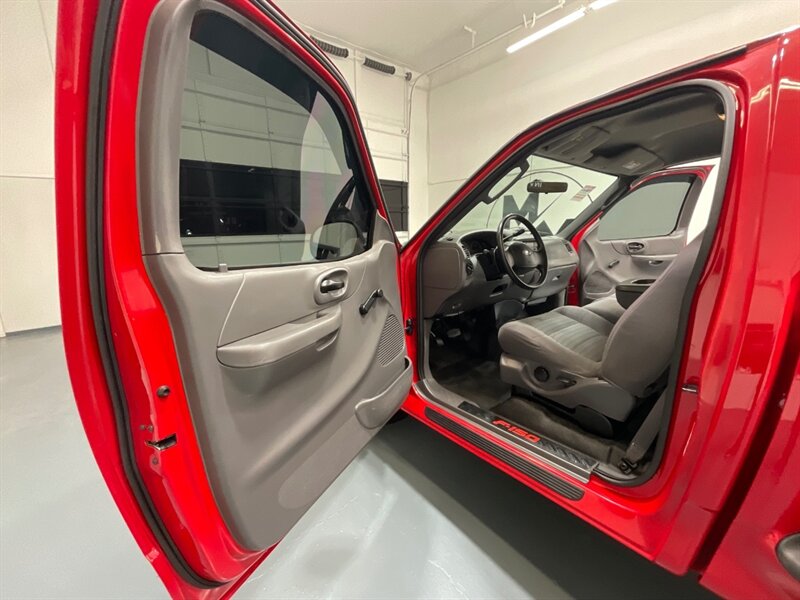 2003 Ford F-150 XL Regular Cab Flareside / 4.2L V6 / ZERO RUST / Towing Pkg / 2Dr Standard Cab / LOW MILES - Photo 32 - Gladstone, OR 97027