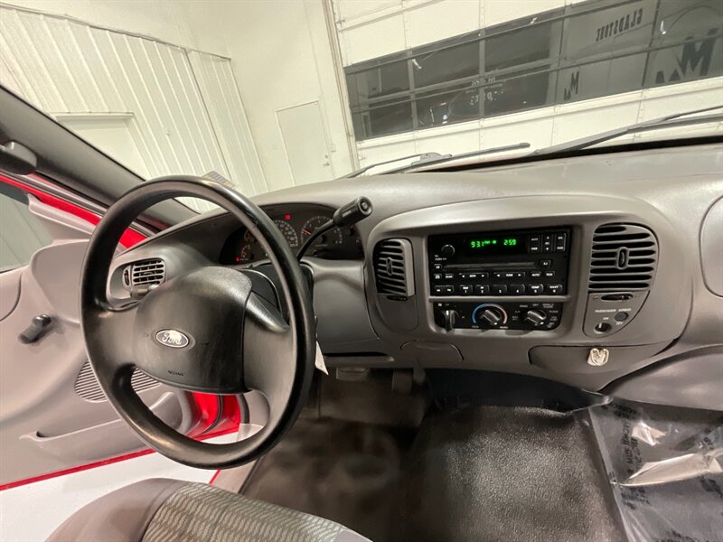2003 Ford F-150 XL Regular Cab Flareside / 4.2L V6 / ZERO RUST / Towing Pkg / 2Dr Standard Cab / LOW MILES - Photo 19 - Gladstone, OR 97027