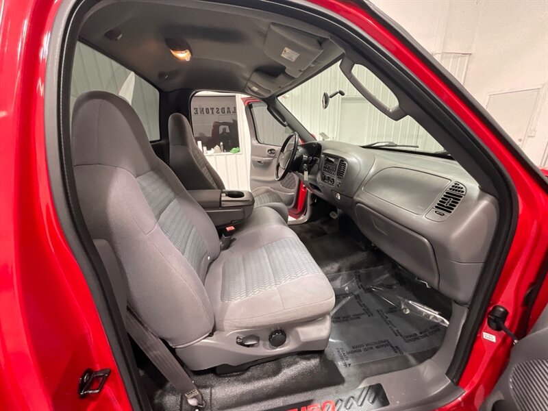 2003 Ford F-150 XL Regular Cab Flareside / 4.2L V6 / ZERO RUST / Towing Pkg / 2Dr Standard Cab / LOW MILES - Photo 12 - Gladstone, OR 97027