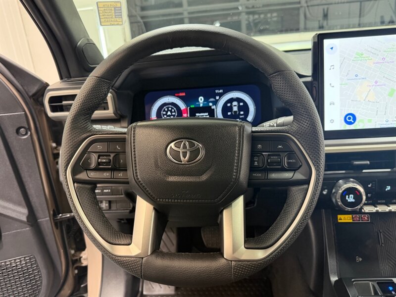 2026 Toyota Tacoma TRD Off-Road Premium 4X4 /Long Bed / 4,000 MILES /LONG BED ( 6FT) / Heated & Cooled Seats - Photo 15 - Gladstone, OR 97027