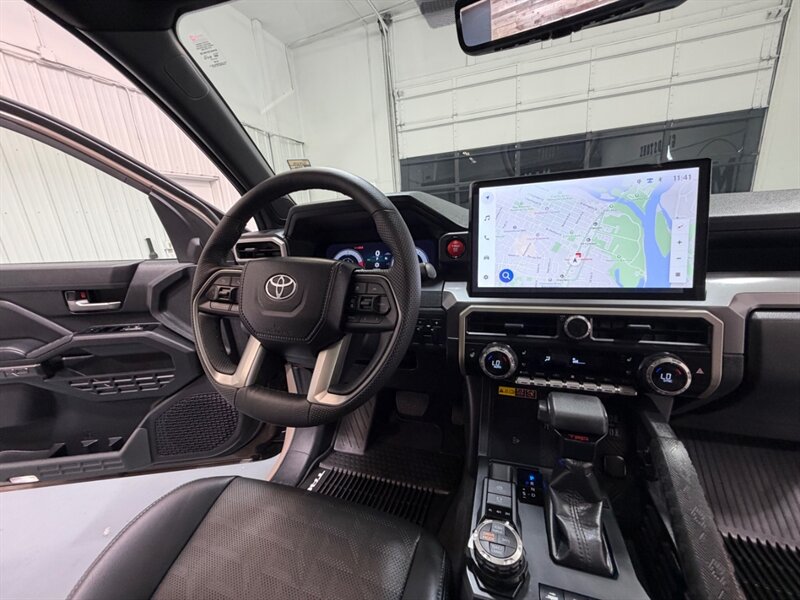 2026 Toyota Tacoma TRD Off-Road Premium 4X4 /Long Bed / 4,000 MILES /LONG BED ( 6FT) / Heated & Cooled Seats - Photo 16 - Gladstone, OR 97027