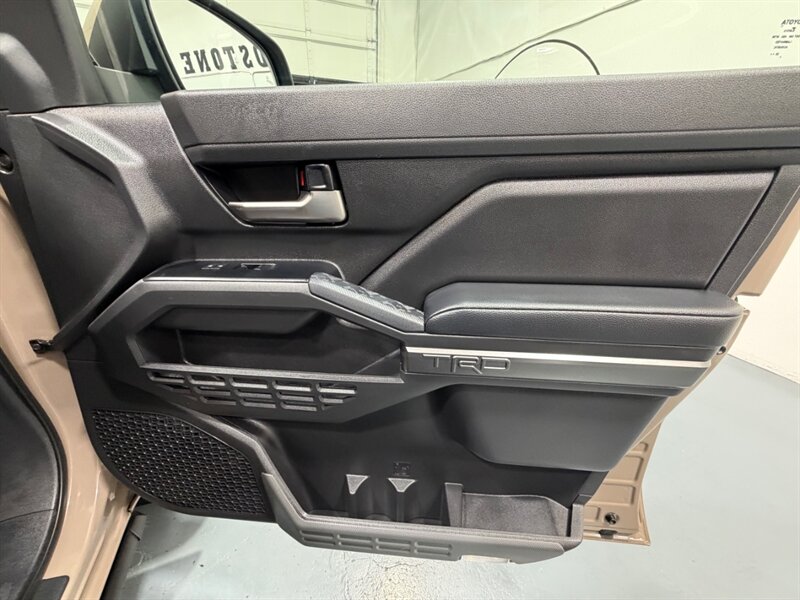 2026 Toyota Tacoma TRD Off-Road Premium 4X4 /Long Bed / 4,000 MILES /LONG BED ( 6FT) / Heated & Cooled Seats - Photo 33 - Gladstone, OR 97027