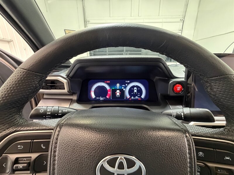 2026 Toyota Tacoma TRD Off-Road Premium 4X4 /Long Bed / 4,000 MILES /LONG BED ( 6FT) / Heated & Cooled Seats - Photo 46 - Gladstone, OR 97027