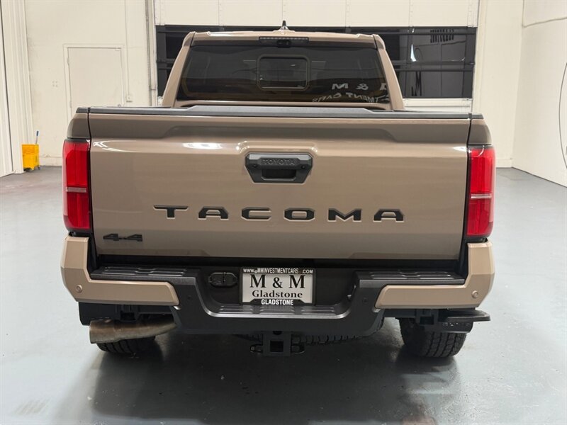 2026 Toyota Tacoma TRD Off-Road Premium 4X4 /Long Bed / 4,000 MILES /LONG BED ( 6FT) / Heated & Cooled Seats - Photo 6 - Gladstone, OR 97027