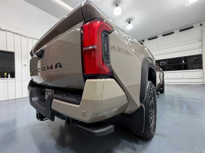 2026 Toyota Tacoma TRD Off-Road Premium 4X4 /Long Bed / 4,000 MILES /LONG BED ( 6FT) / Heated & Cooled Seats - Photo 62 - Gladstone, OR 97027